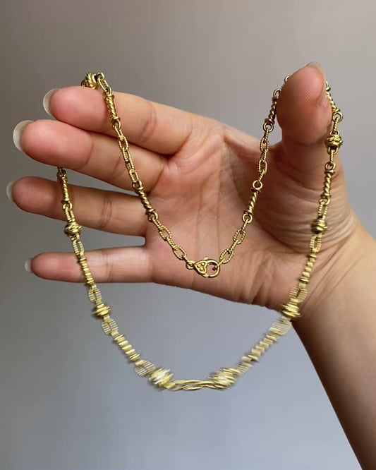 18k gold unique twist chain necklace with diamonds