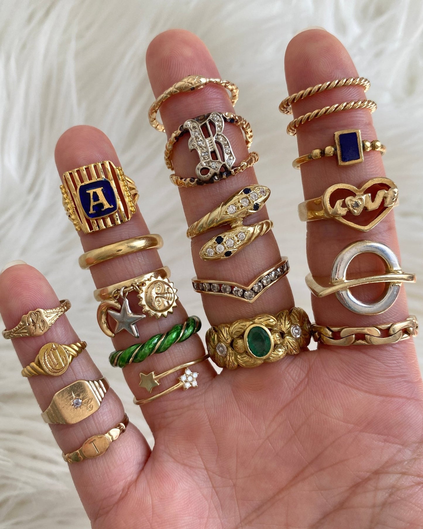 Solid gold vintage 14k and 18k rings - Golden Green Obsession
