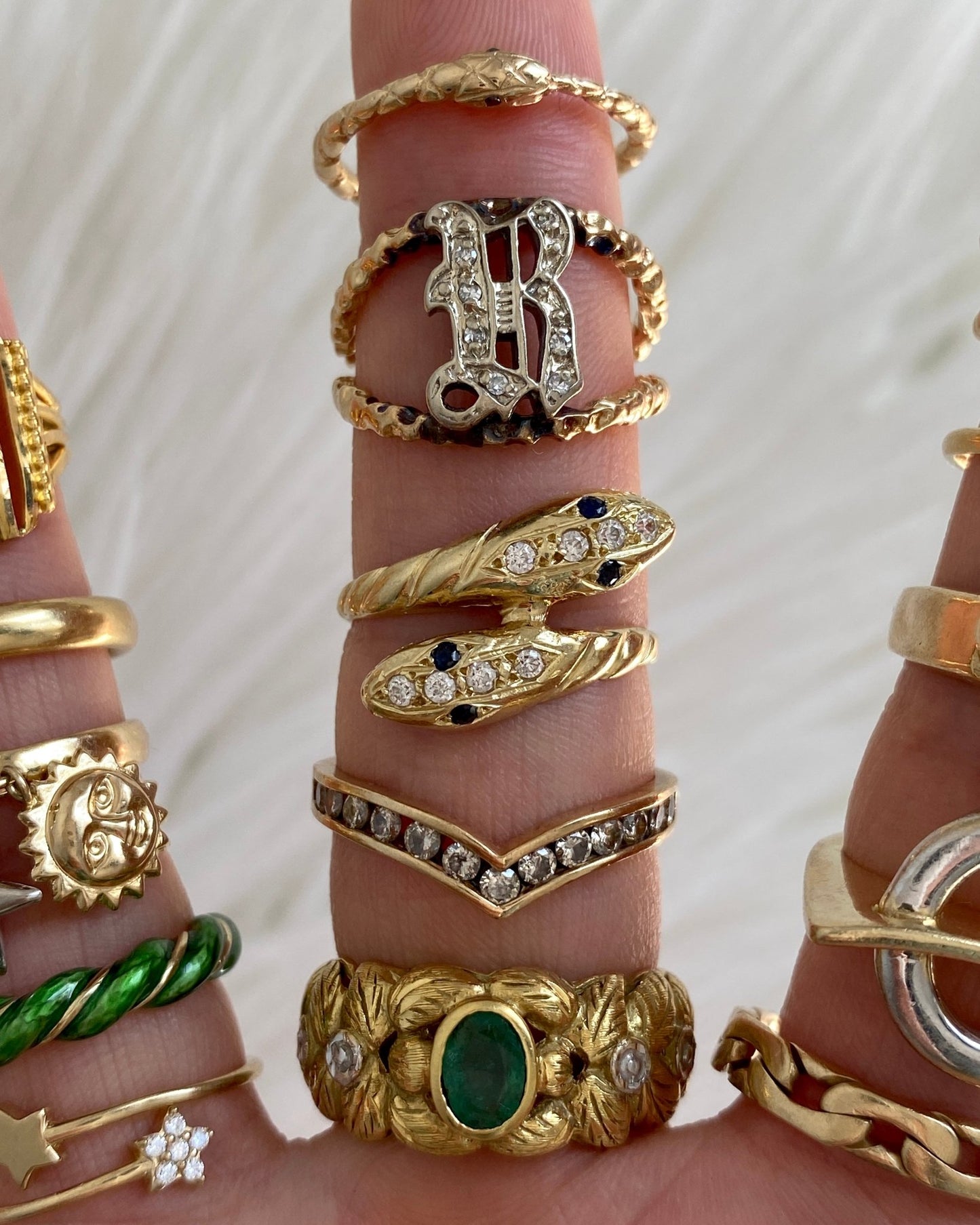 Solid gold vintage 14k and 18k rings - Golden Green Obsession