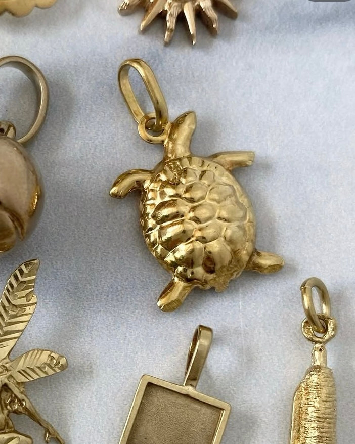 2 gold charms