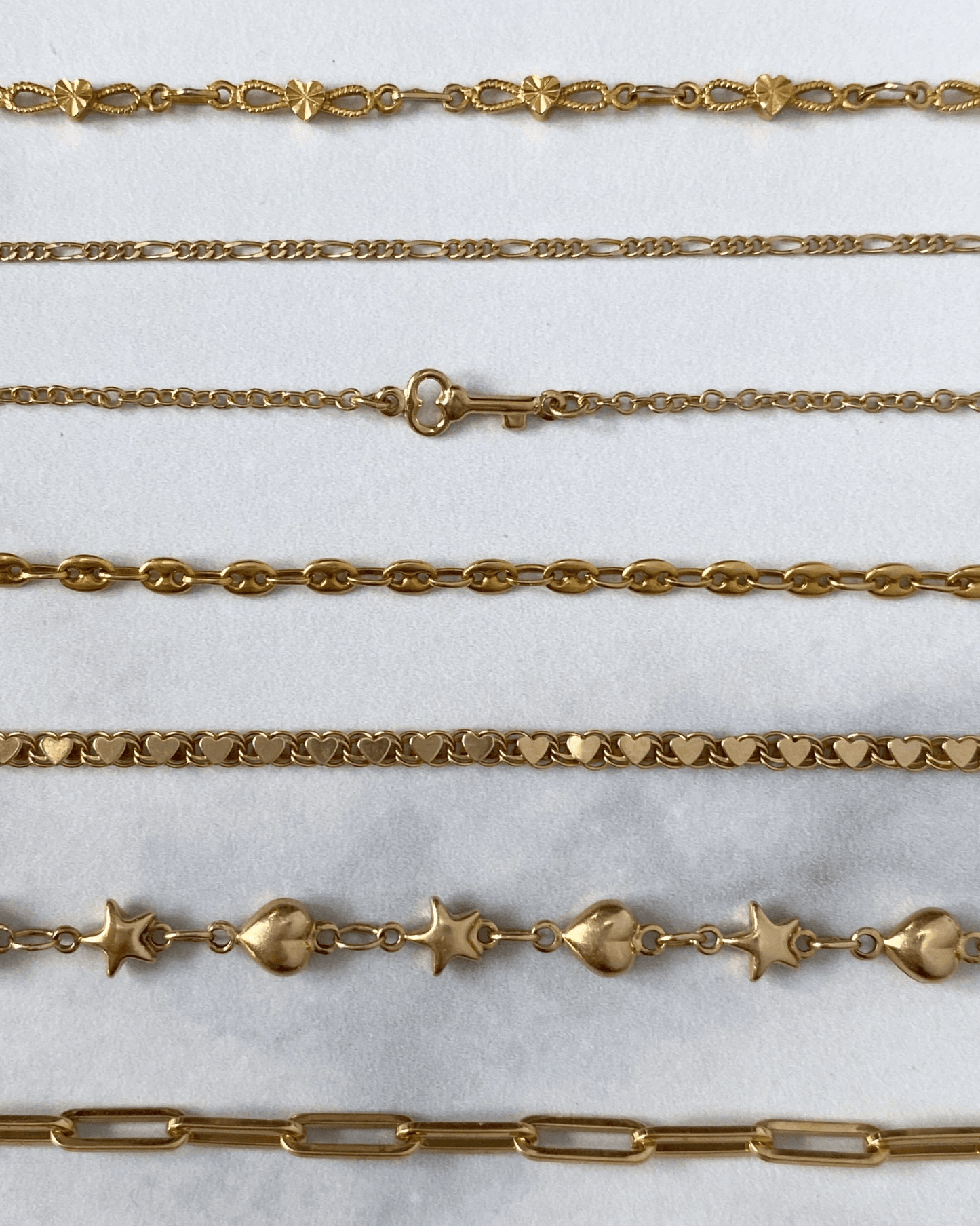 (Only G available) Paperclip bracelet with swiveling clasp - Golden Green Obsession