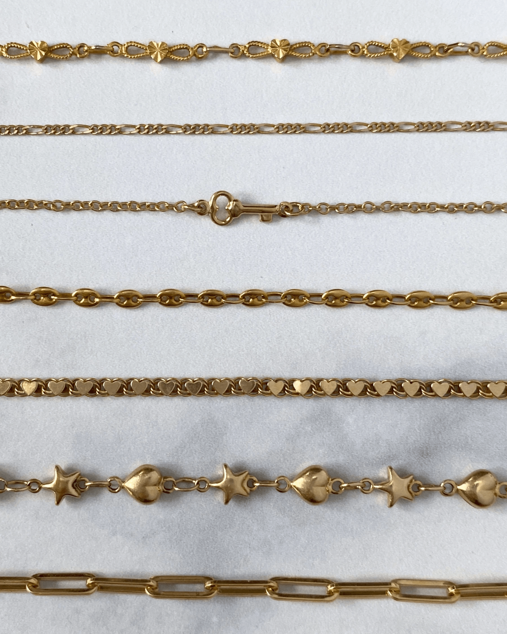 (Only G available) Paperclip bracelet with swiveling clasp - Golden Green Obsession