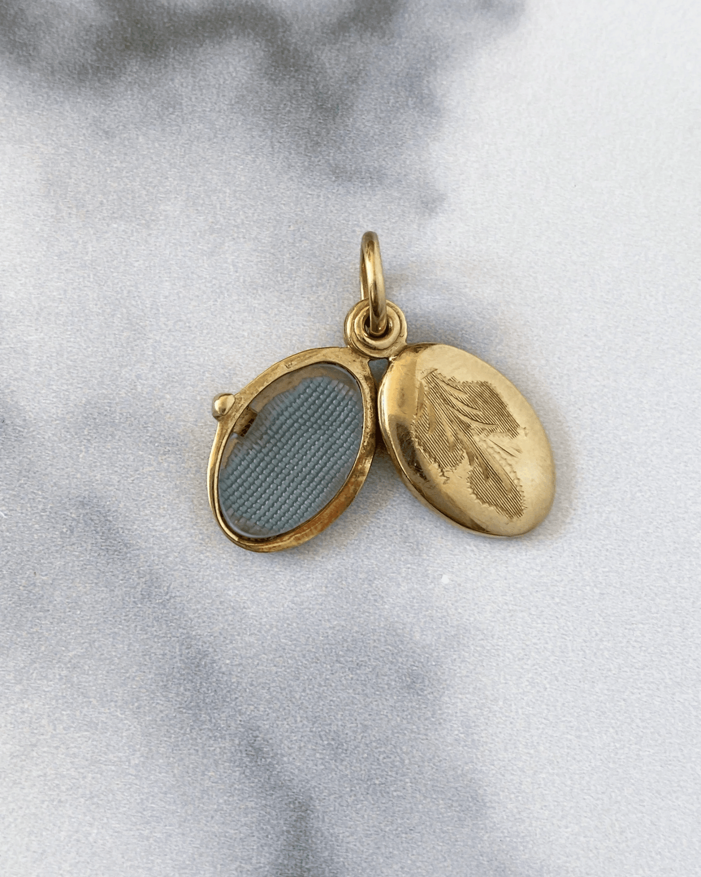 Solid gold 14k and 18k charms & pendants - Golden Green Obsession