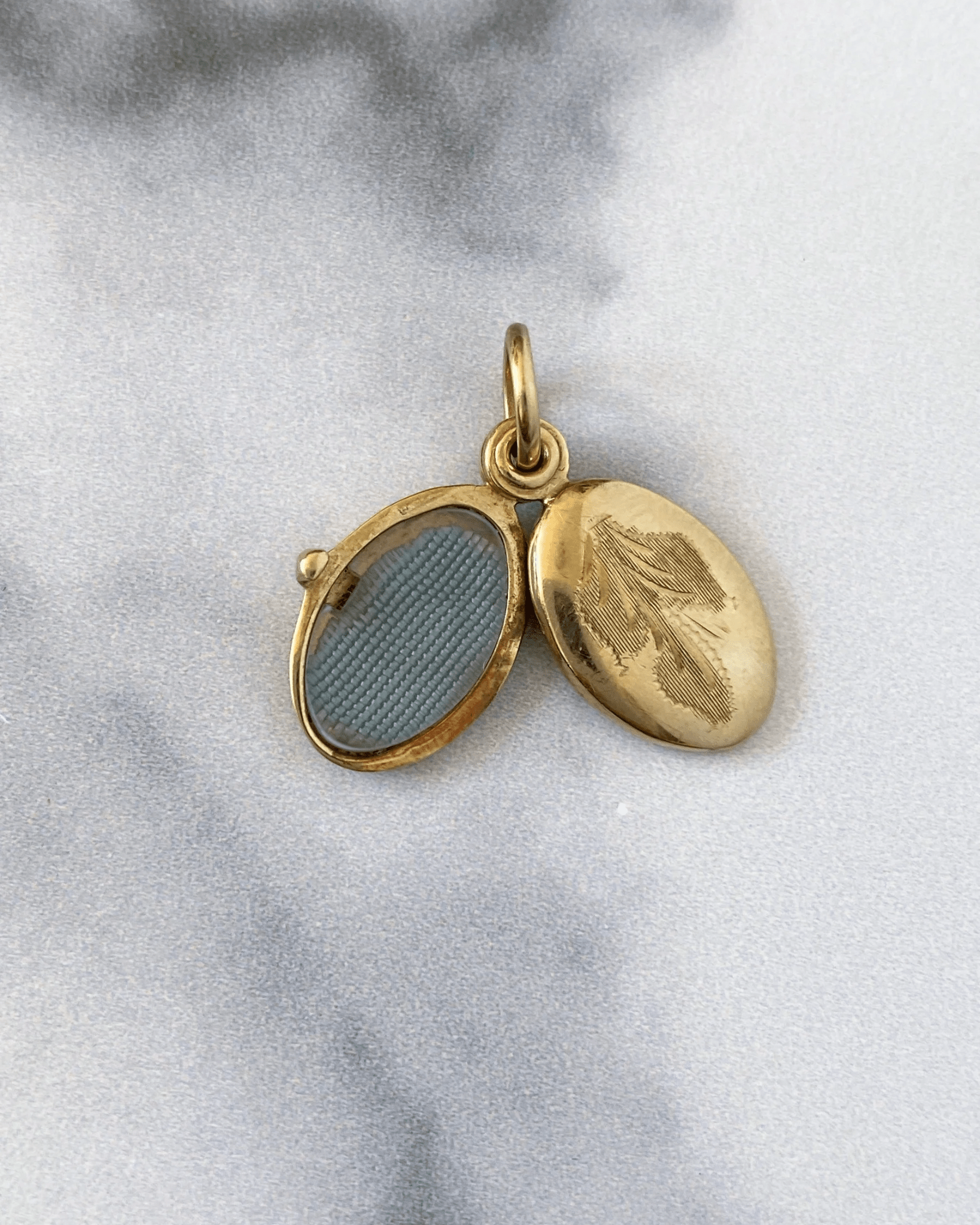 Solid gold 14k and 18k charms & pendants - Golden Green Obsession