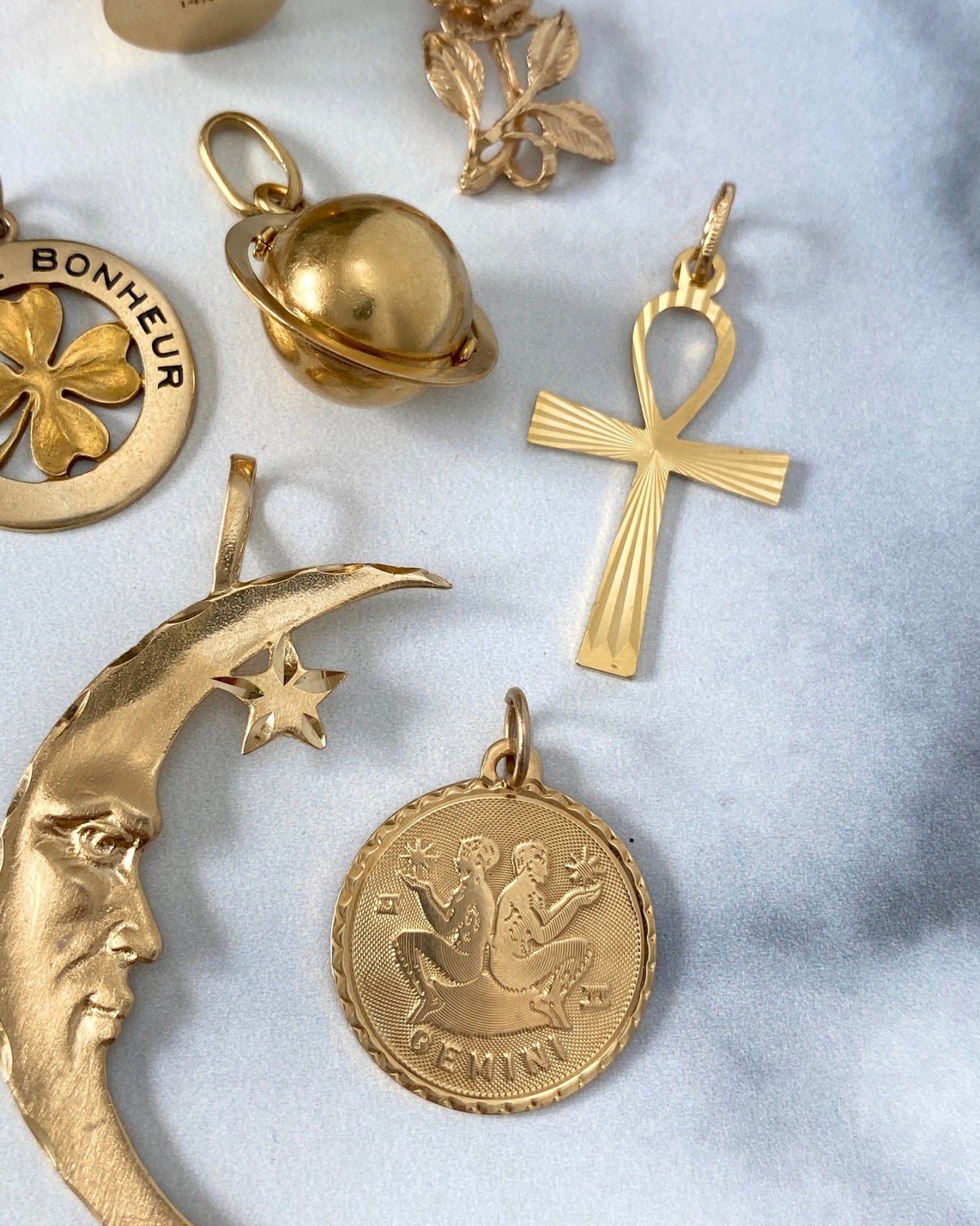 Solid gold 14k and 18k charms & pendants - Golden Green Obsession