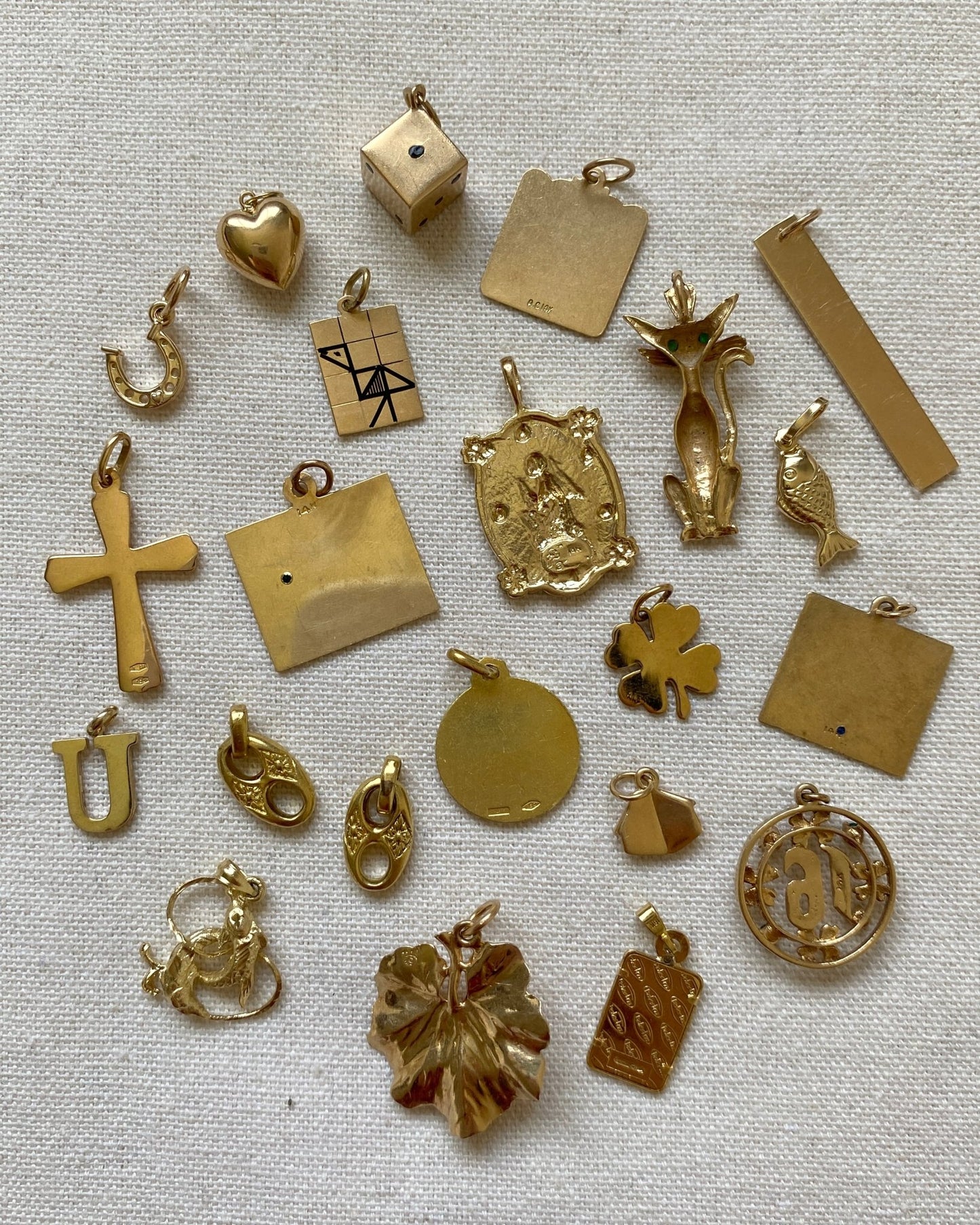 Solid gold 14k and 18k charms & pendants - Golden Green Obsession