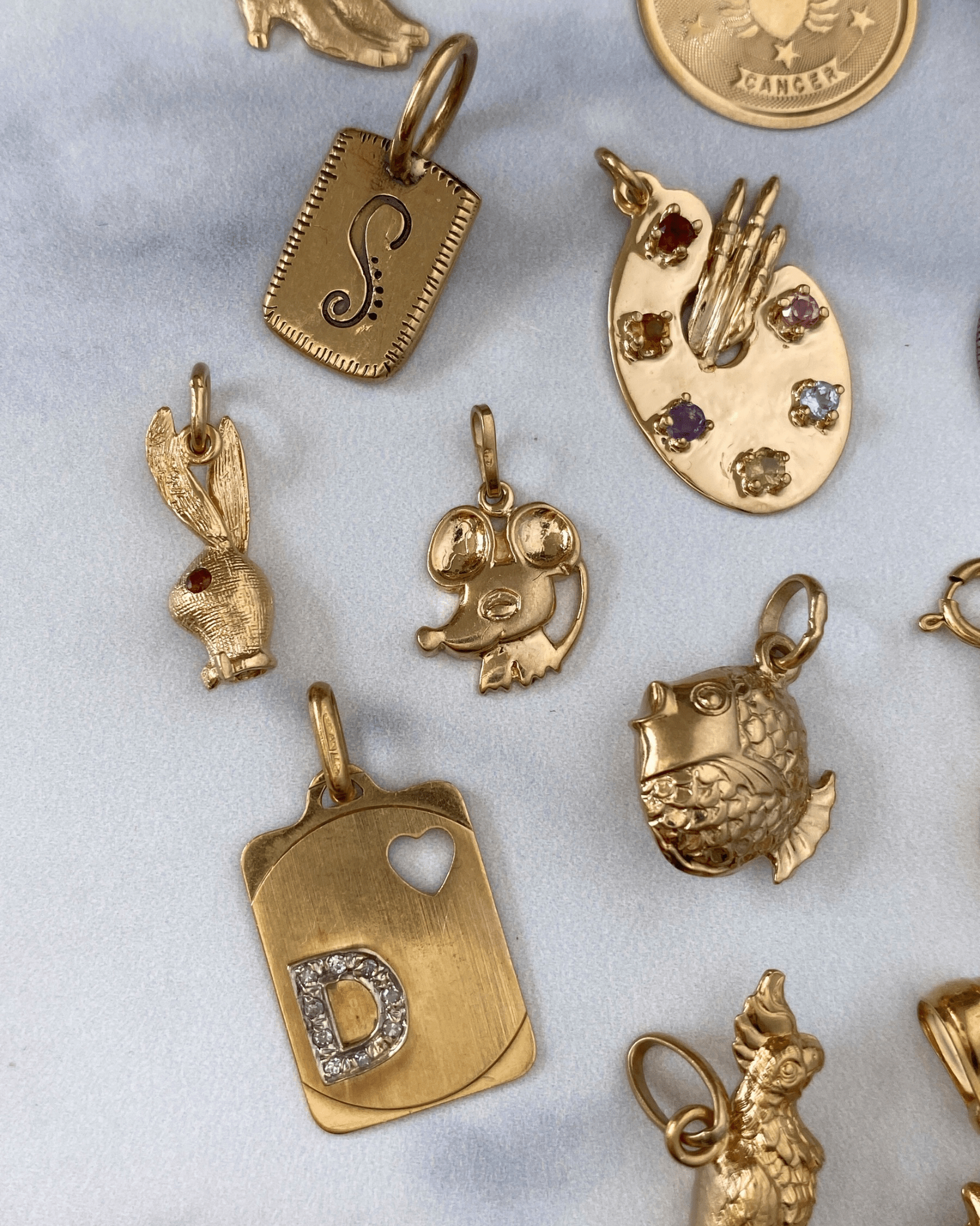Solid gold 14k and 18k charms & pendants - Golden Green Obsession