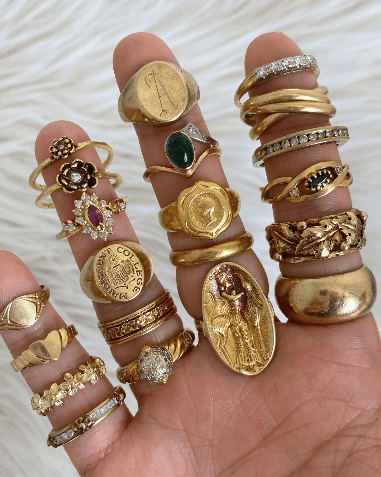 Solid gold 14k and 18k rings - Golden Green Obsession