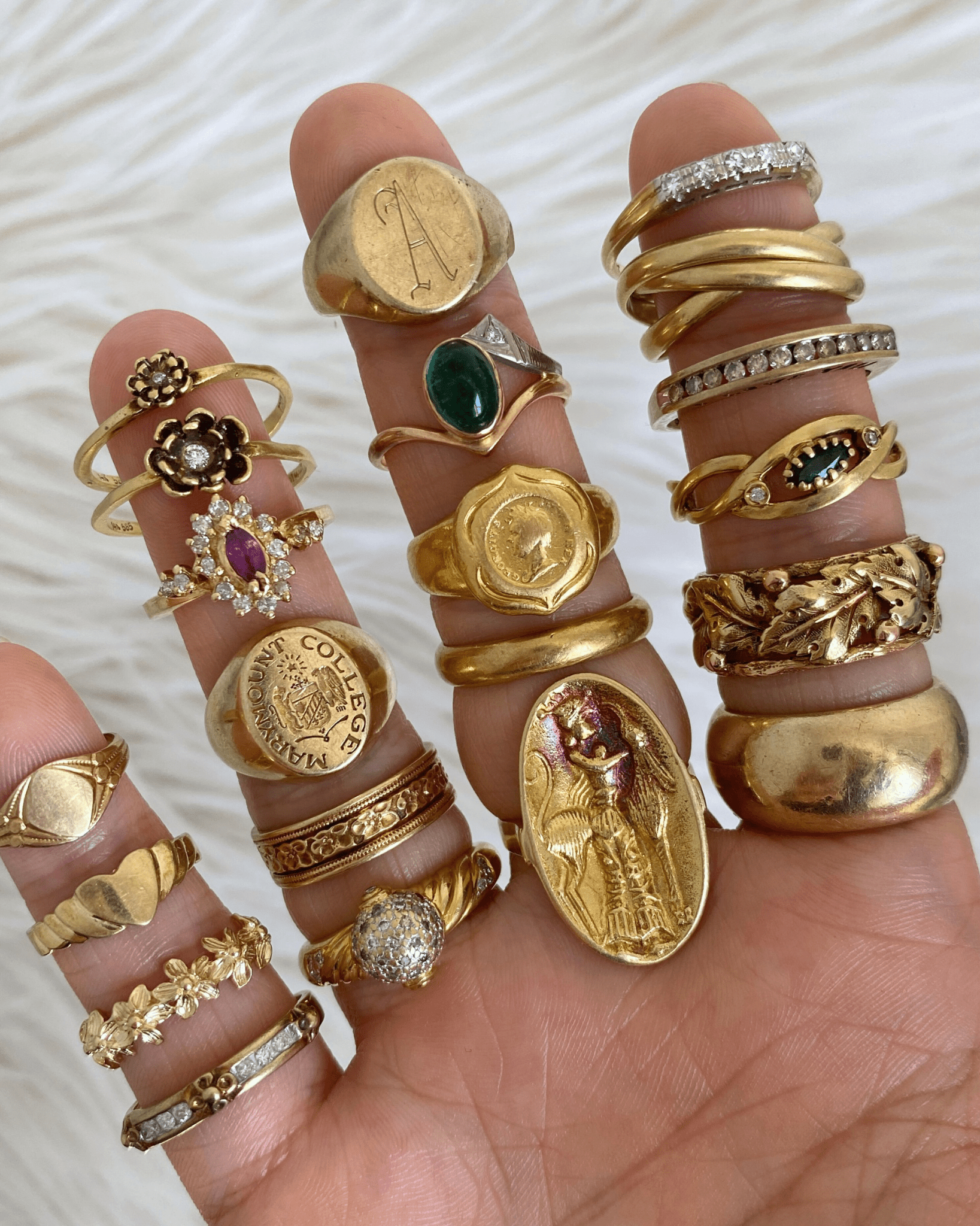 Solid gold 14k and 18k rings - Golden Green Obsession