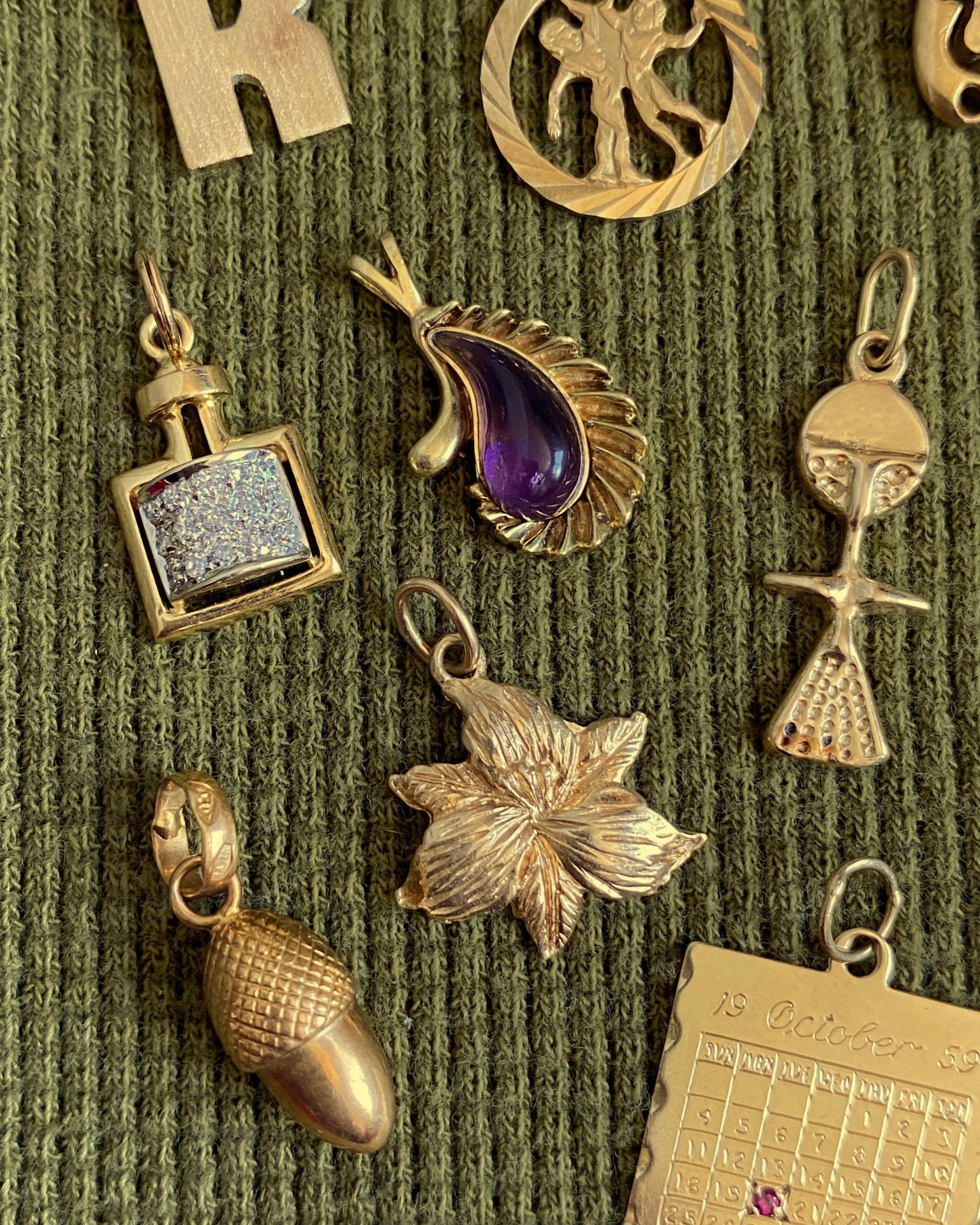 Solid gold 9k, 10k, 14k, and 18k charms & pendants - Golden Green Obsession