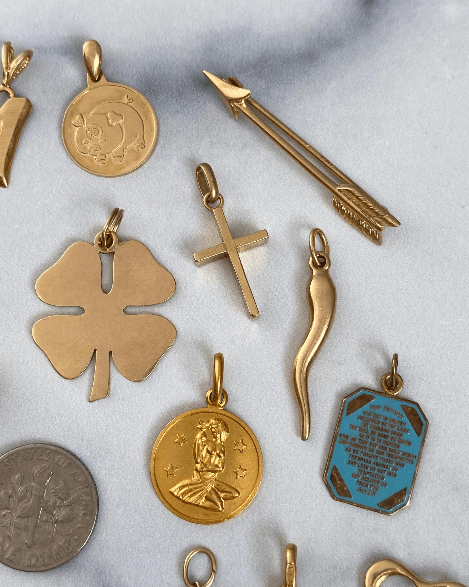 Solid gold 9k, 14k, and 18k charms & pendants - Golden Green Obsession