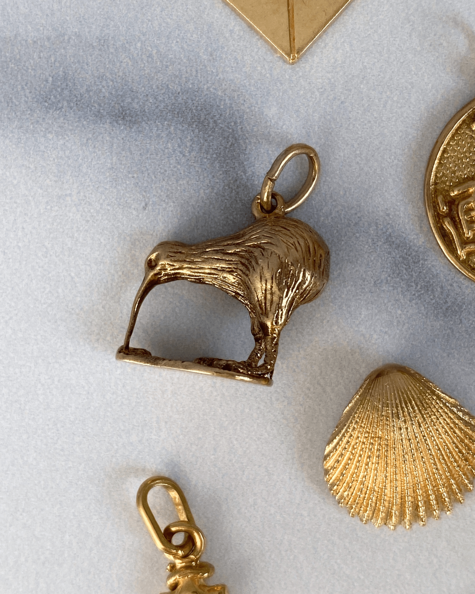 Solid gold 9k, 14k, and 18k charms & pendants - Golden Green Obsession