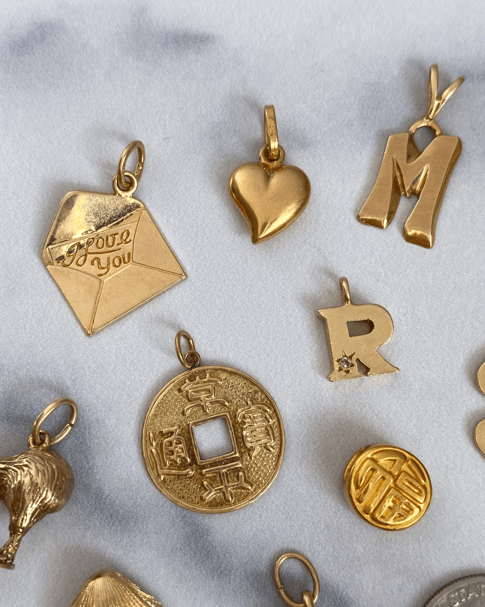 Solid gold 9k, 14k, and 18k charms & pendants - Golden Green Obsession