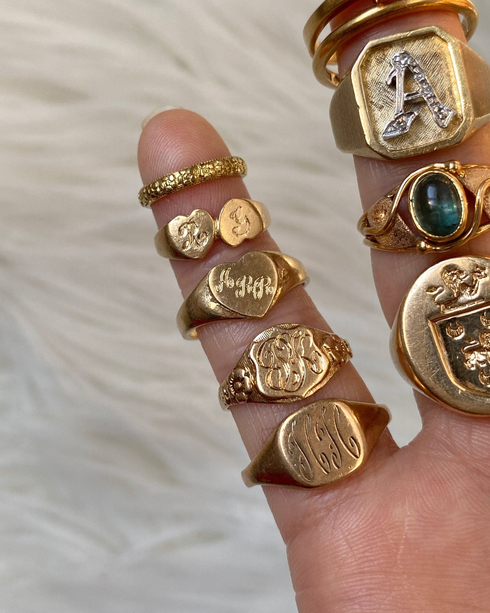 Solid gold antique/vintage 10k, 14k, 18k, and 22k rings - Golden Green Obsession