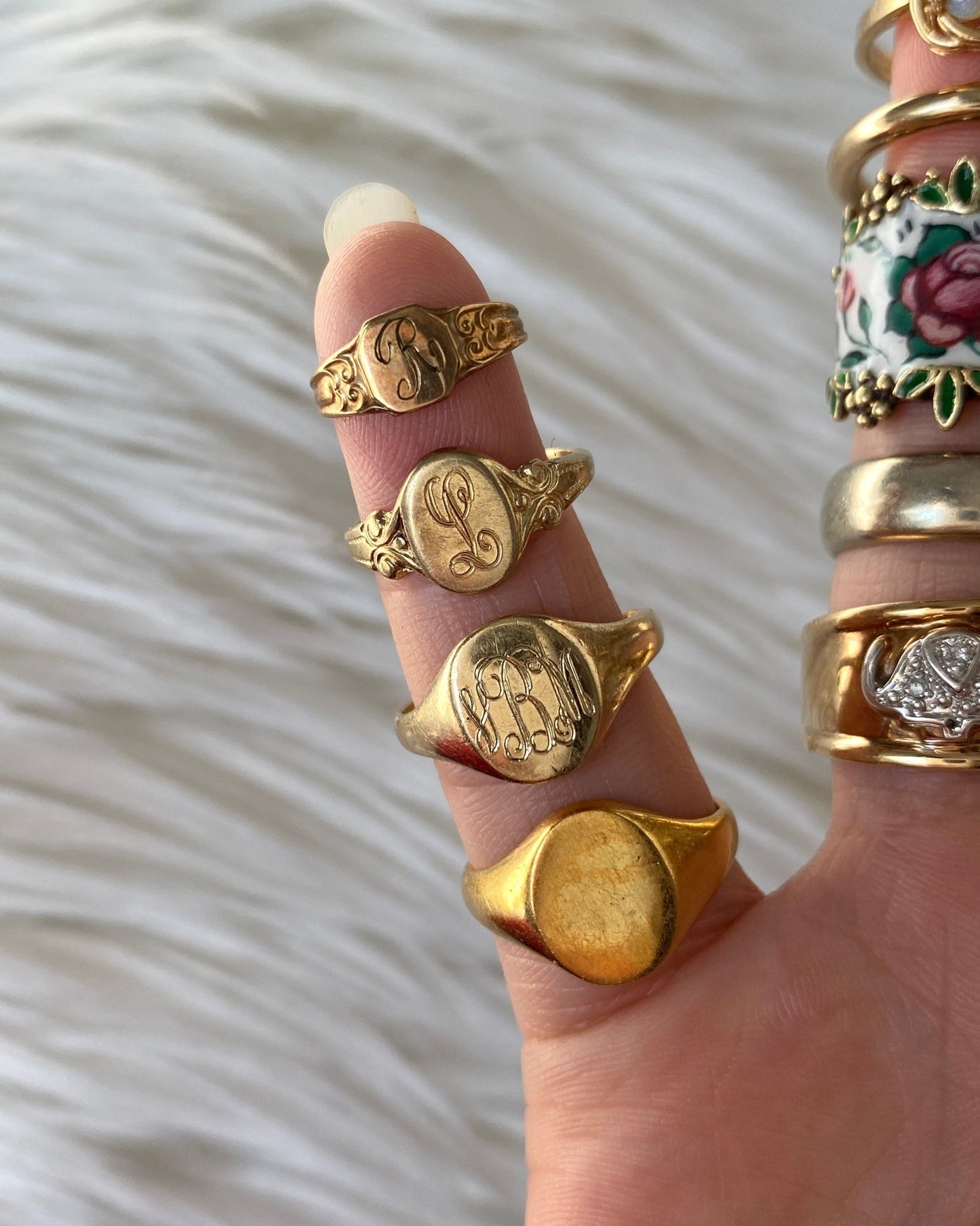 Solid gold vintage 14k and 21k rings - Golden Green Obsession